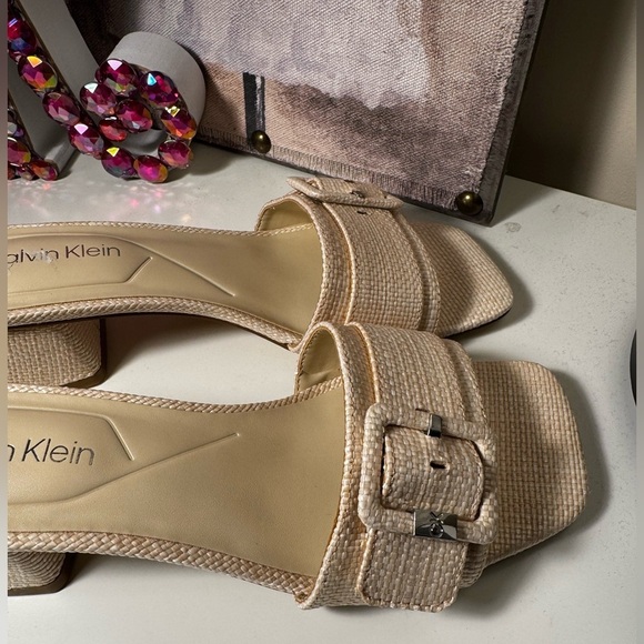 Calvin Klein Ariella sandals New - Picture 6 of 10